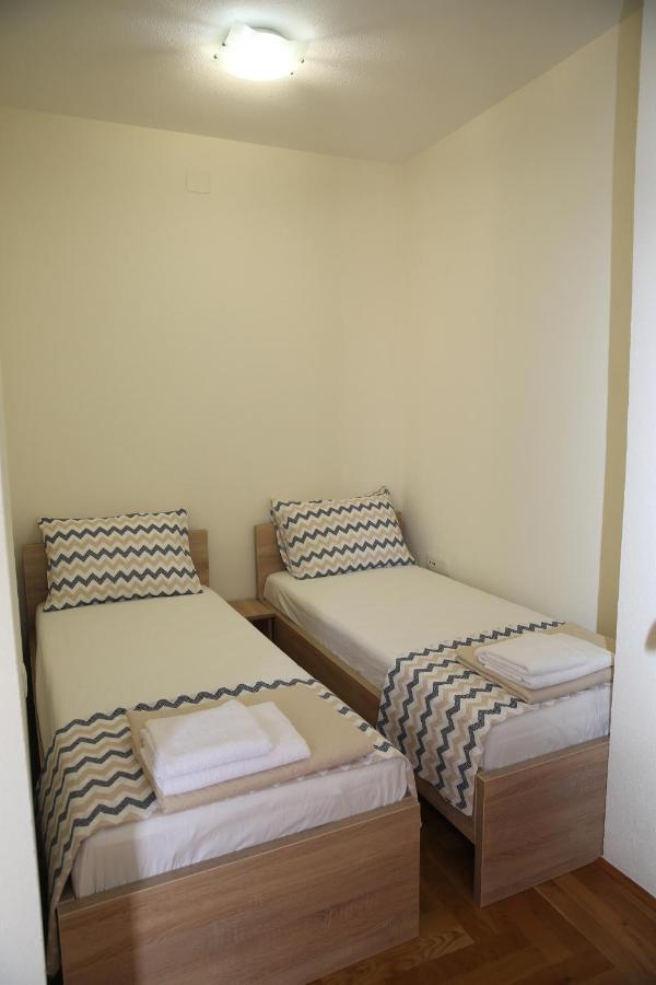 Apartmani Dijana 2 コトル エクステリア 写真